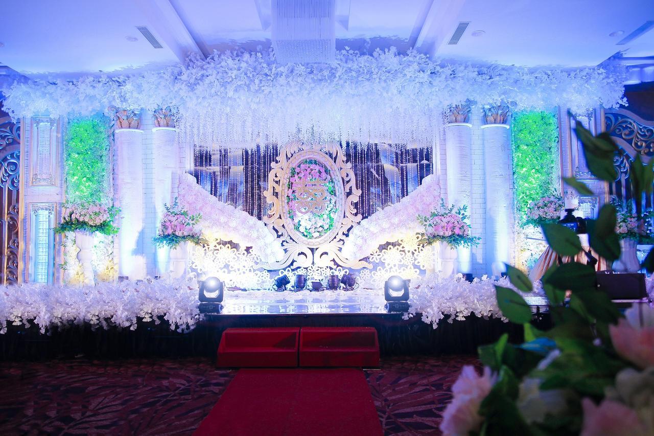 Platinum Hotel & Convention Hall Balikpapan Exterior photo